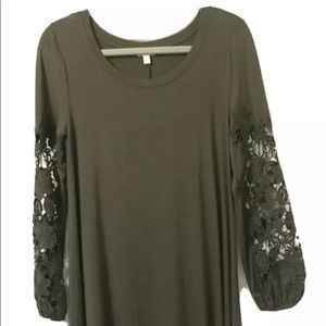 Womens Spense Dress Size M ( Retail $59.00 )